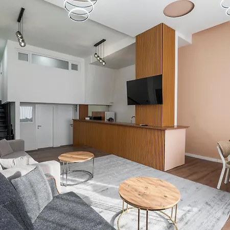 Lelas Grand - Free Parking Appartamento