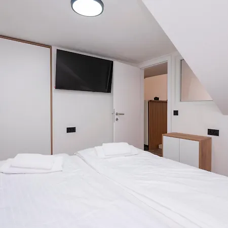 Lelas Grand - Free Parking Appartement *