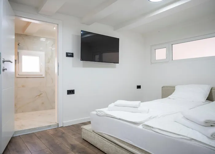 Lejlighed Lelas Grand - Free Parking *